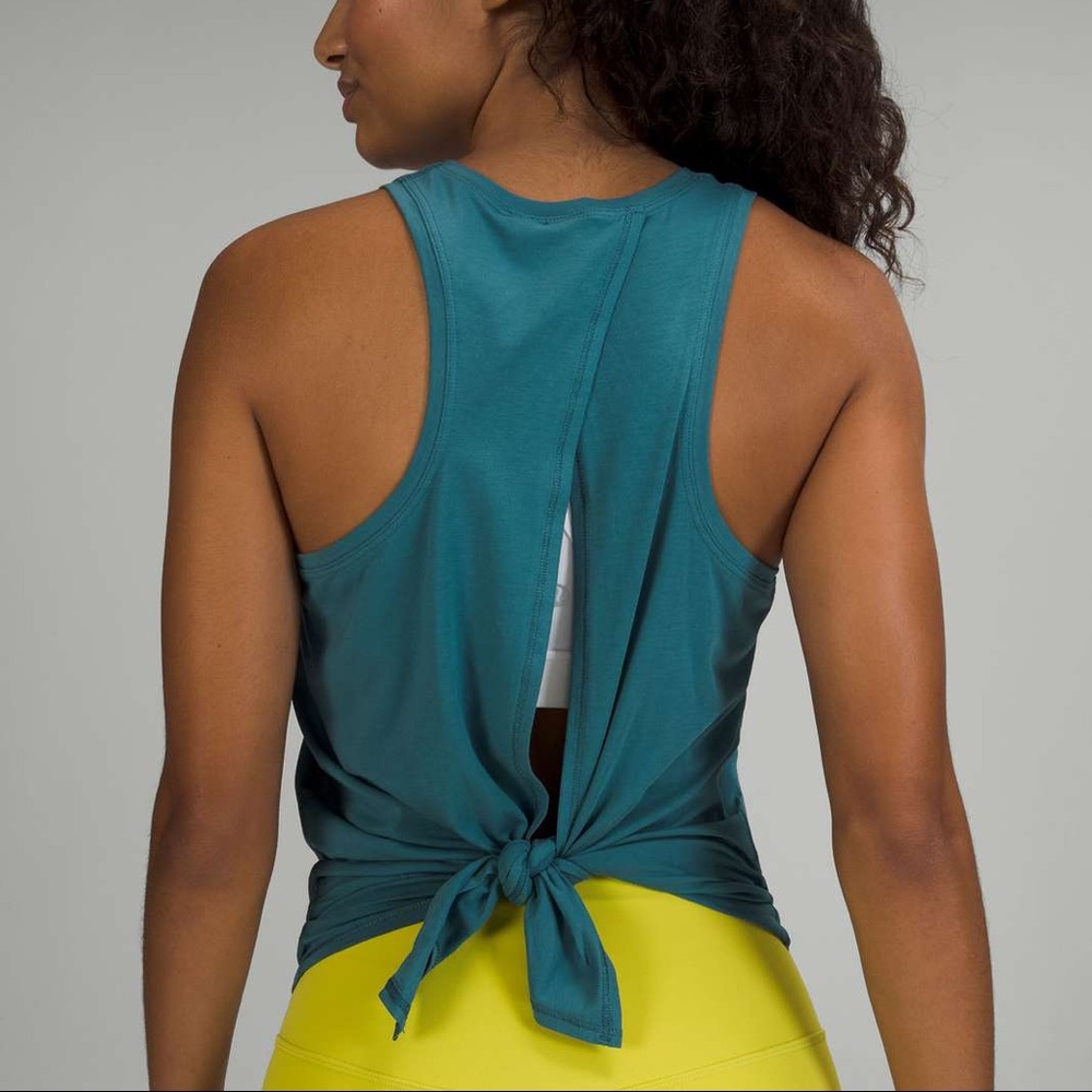Lululemon All Tied Up tank
